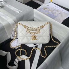 Chanel 19 Bags